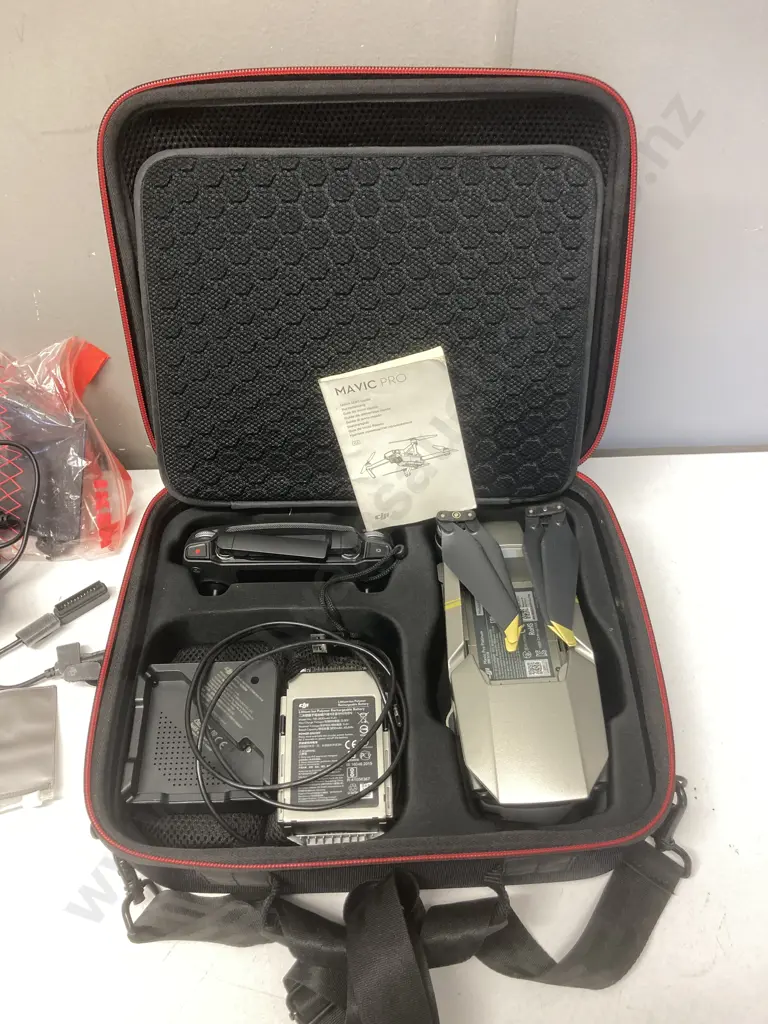 DJI Mavic Pro Platinum Drone In Case Image 1++