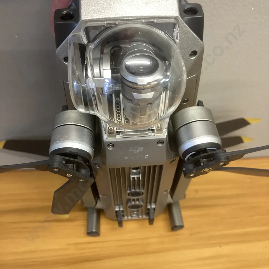 DJI Mavic Pro Platinum Drone In Case Image 1++