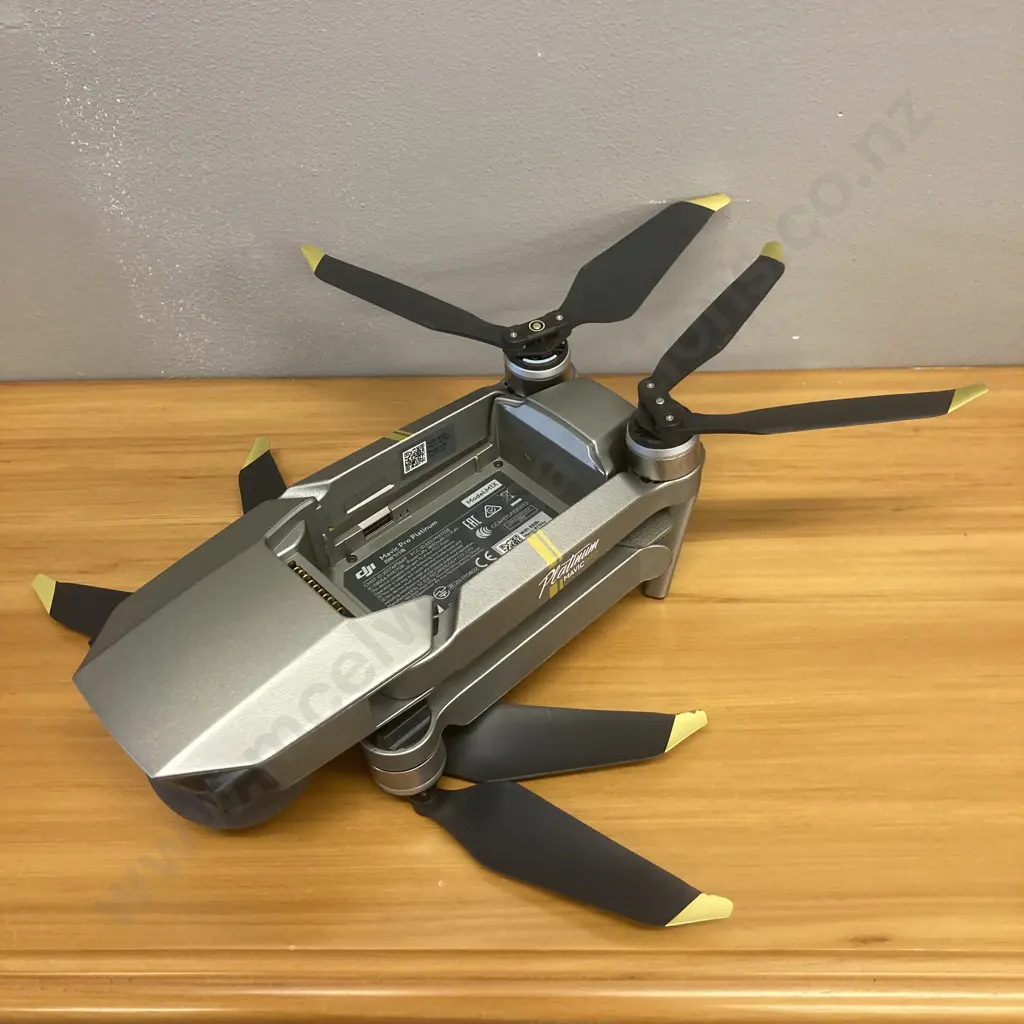 DJI Mavic Pro Platinum Drone In Case Image 1++