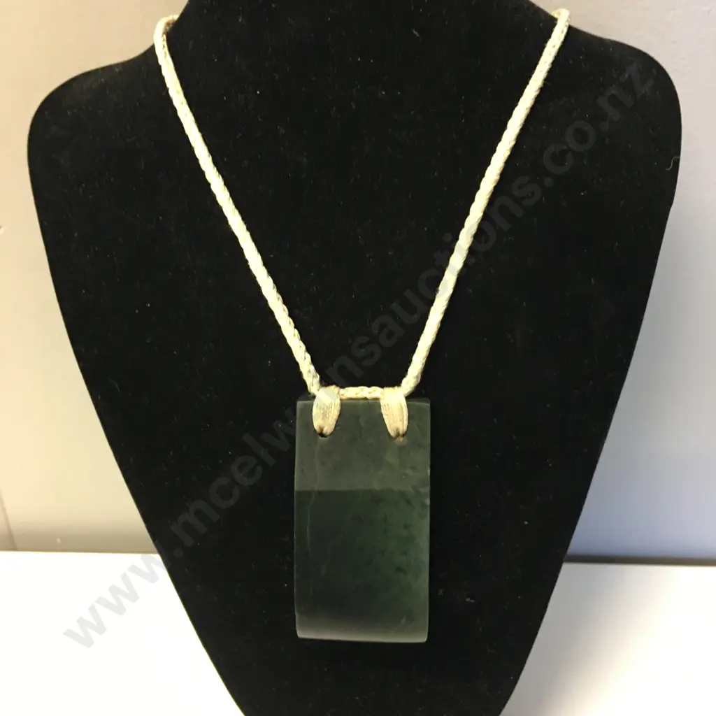 Large Greenstone Necklace, H74 W39 D12mm Image 1++