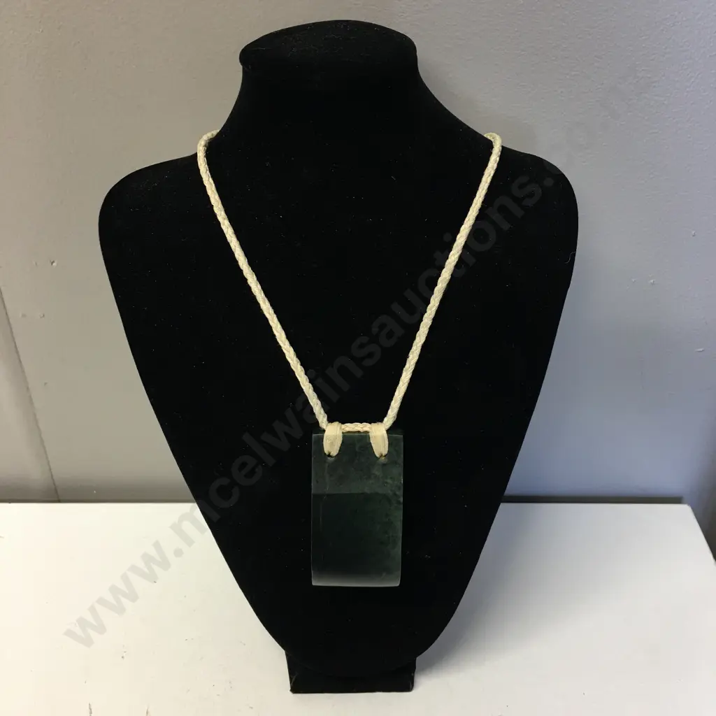 Large Greenstone Necklace, H74 W39 D12mm Image 1++