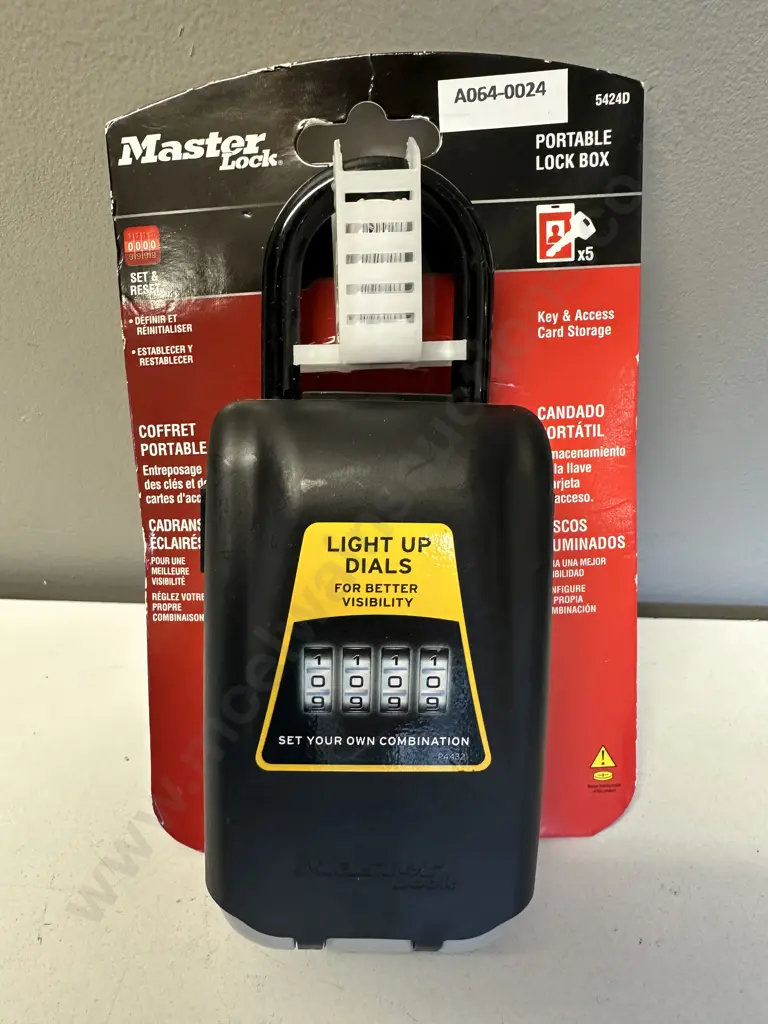 Master Lock Portable Lock Box 5424D Image 1++