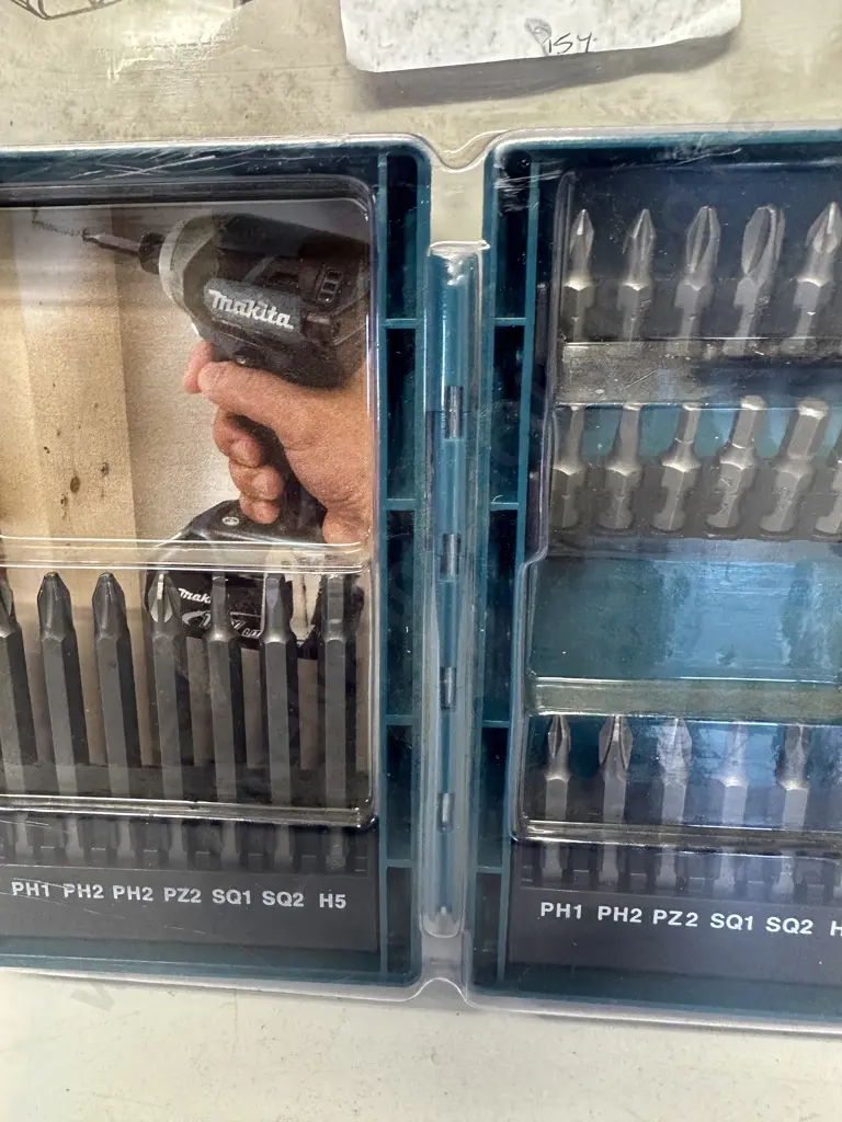 Makita Screwdriver Bit Set - 30Pce, B-68339 Image 1++