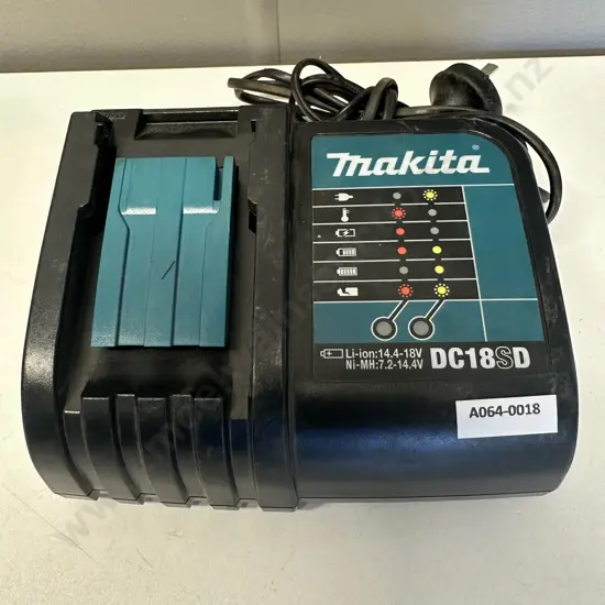 Makita DC18SD Battery Charger