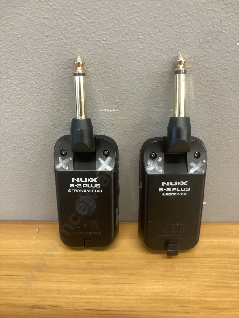 NUX B-2 Plus 2.4GHz Wireless Guitar System Image 1++