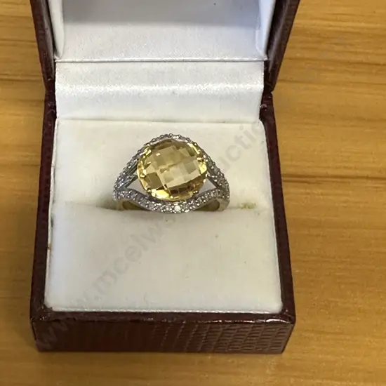 Yellow Citrine And Diamonds 9k Gold Ladies Ring Stamped 375
