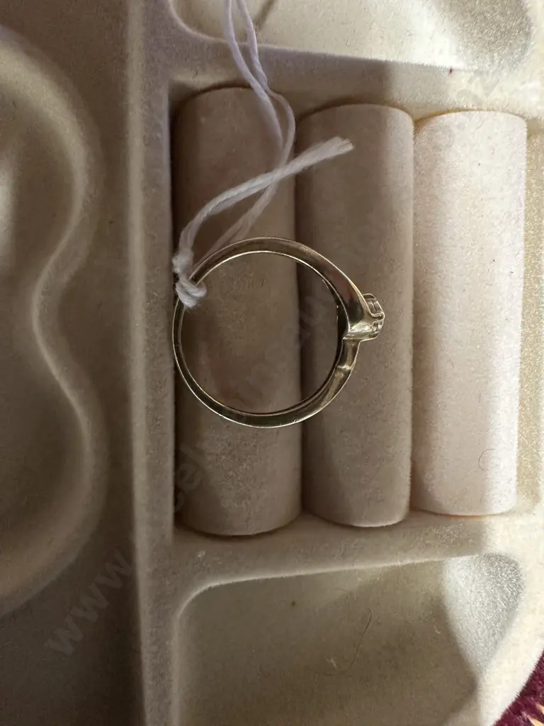 Gold Ring Stamped 10Ct  With Clear Centre Stone Image 1++