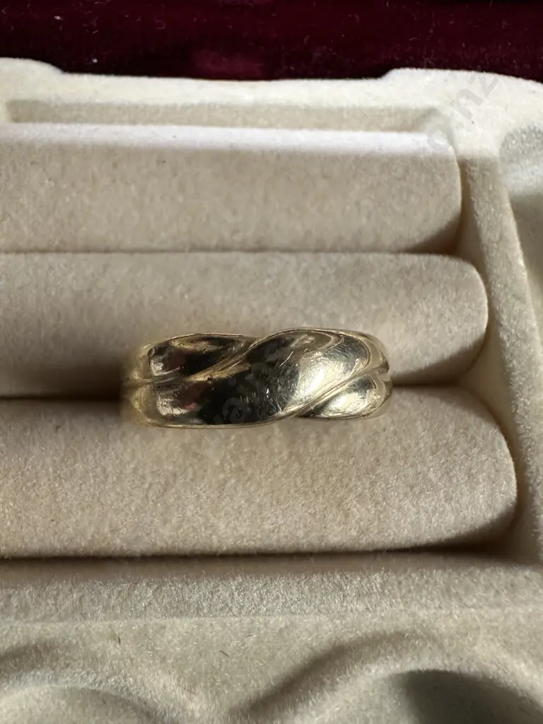 Gold Mens Wedding Band Stamped 375 Image 1++