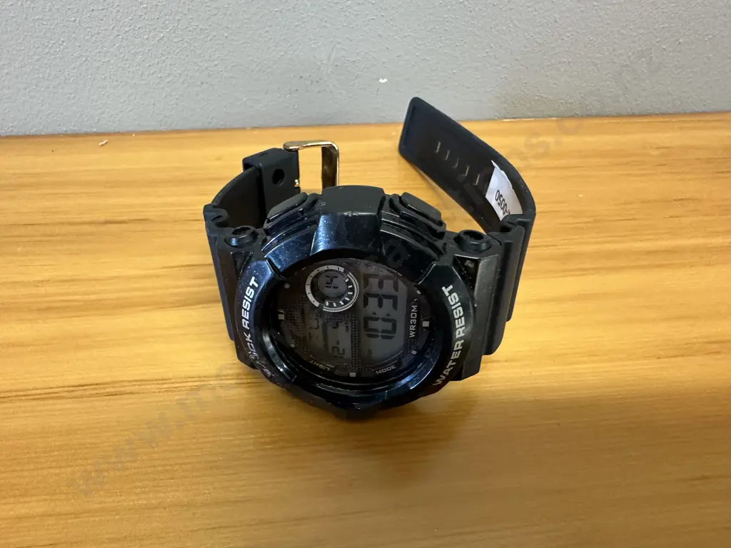 'G-Shock Look' Black Watch Image 1++