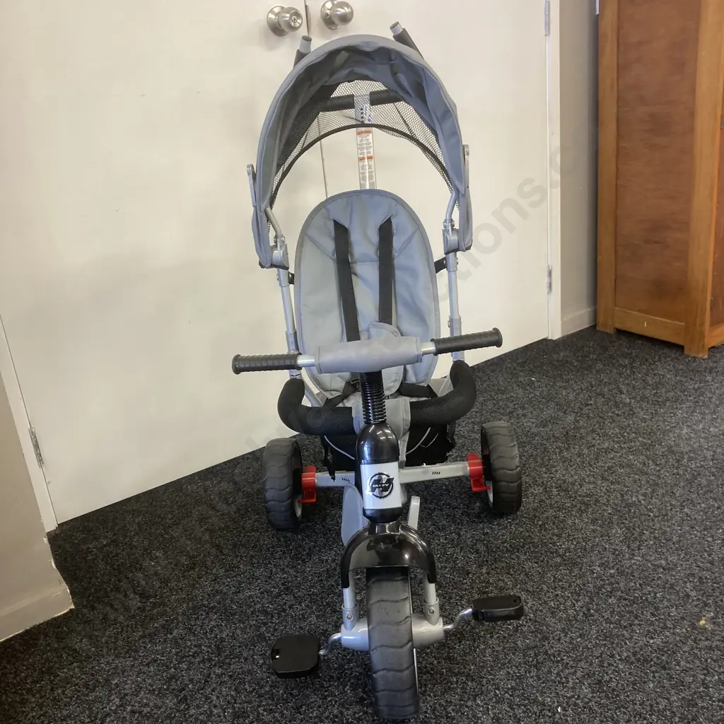 Huffy Malmo-Luxe Canopy Tricycle Image 1++