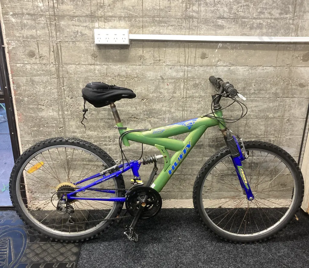 Huffy Branded Green / Blue Bike Image 1++