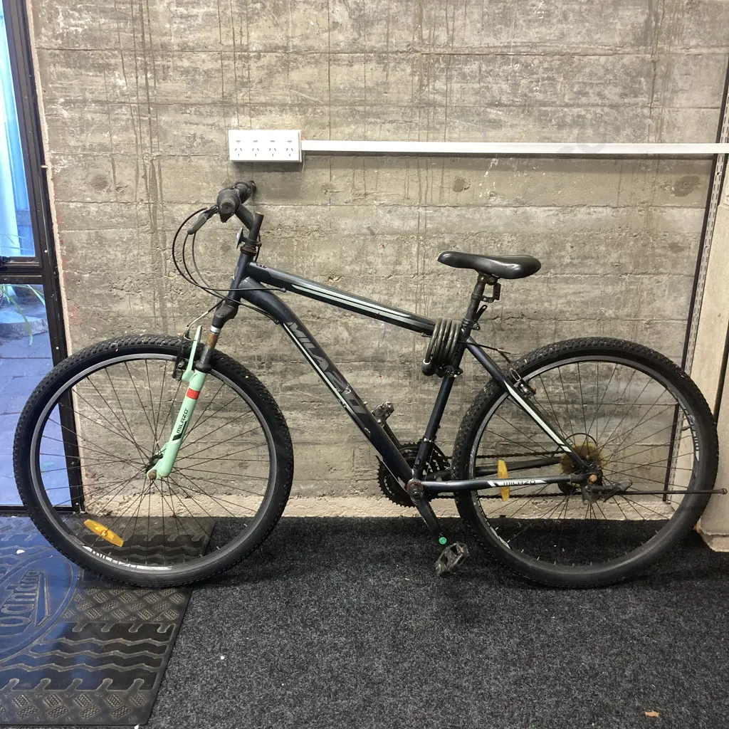 Black Milazo Mountain Bike Image 1++