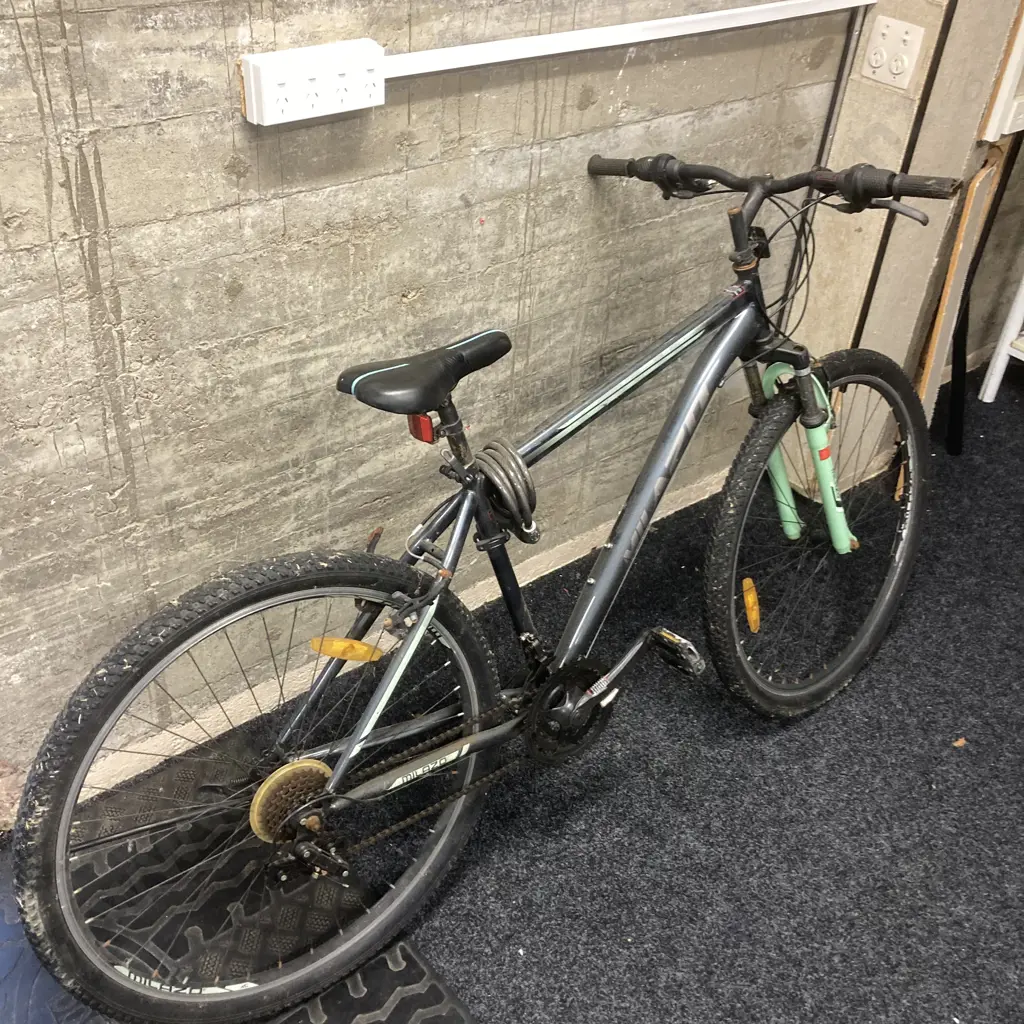 Black Milazo Mountain Bike Image 1++