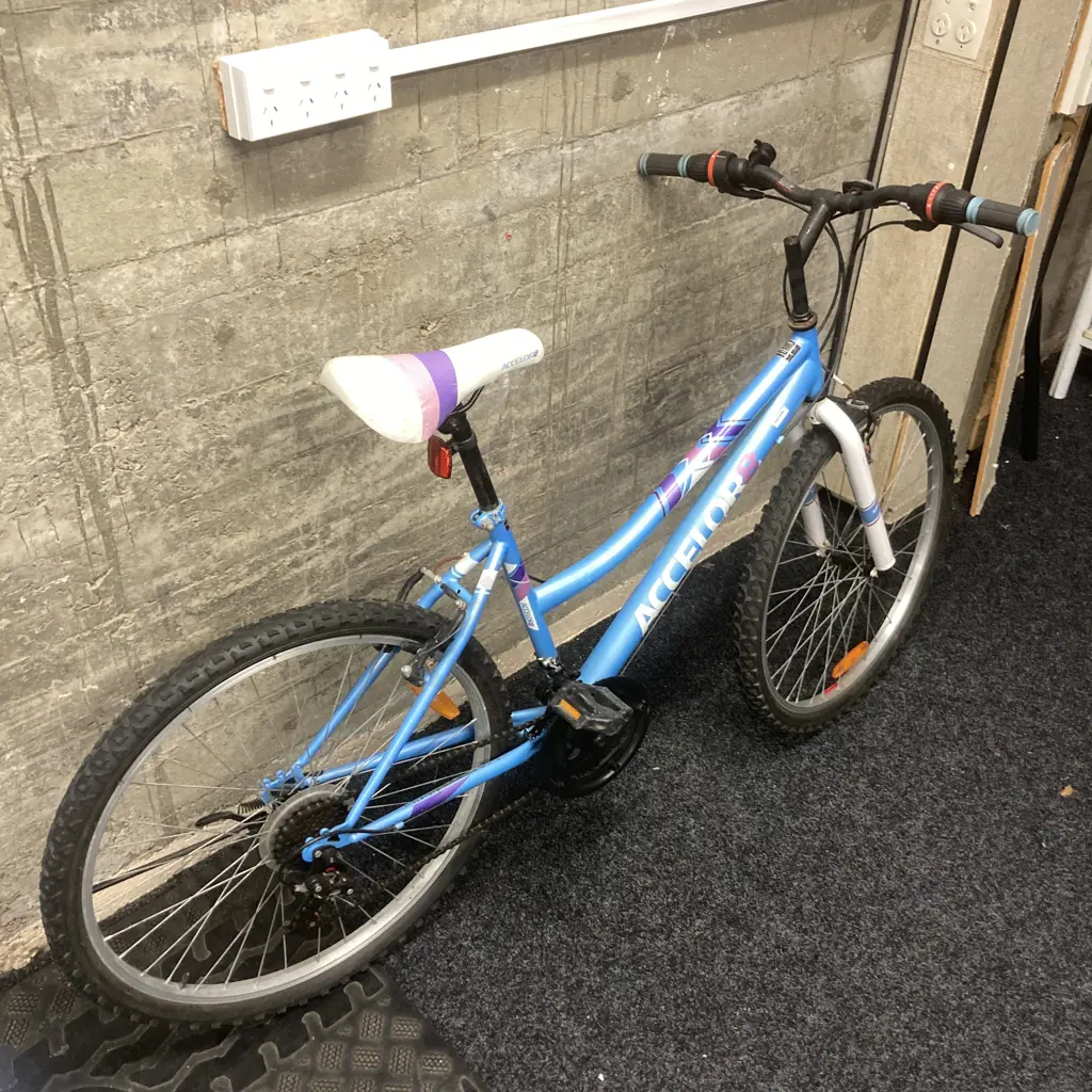 Accelor8 Ladies Bike - Blue / White / Pink Colours Image 1++