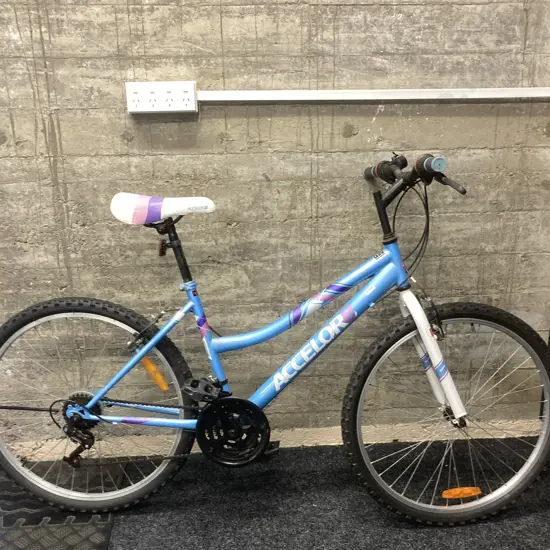 Accelor8 Ladies Bike - Blue / White / Pink Colours