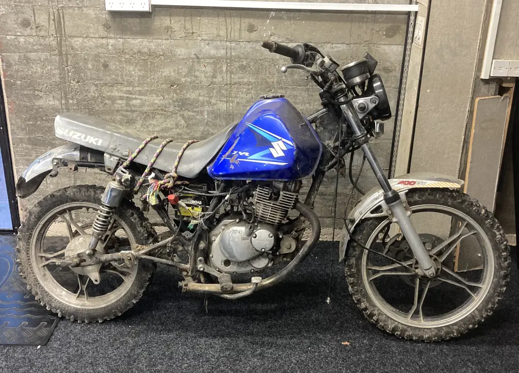 Suzuki Dirt Bike (LC6PCJG90D0000145) Image 1++