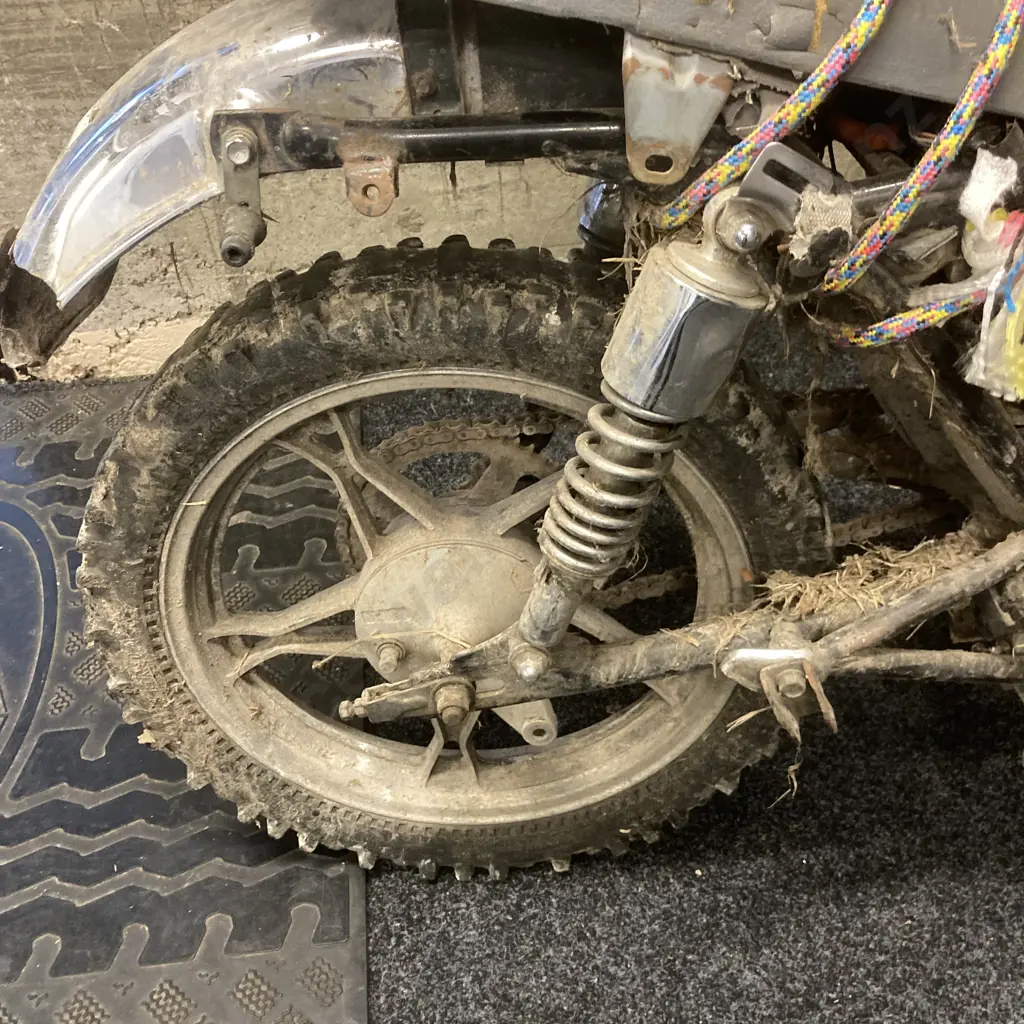 Suzuki Dirt Bike (LC6PCJG90D0000145) Image 1++