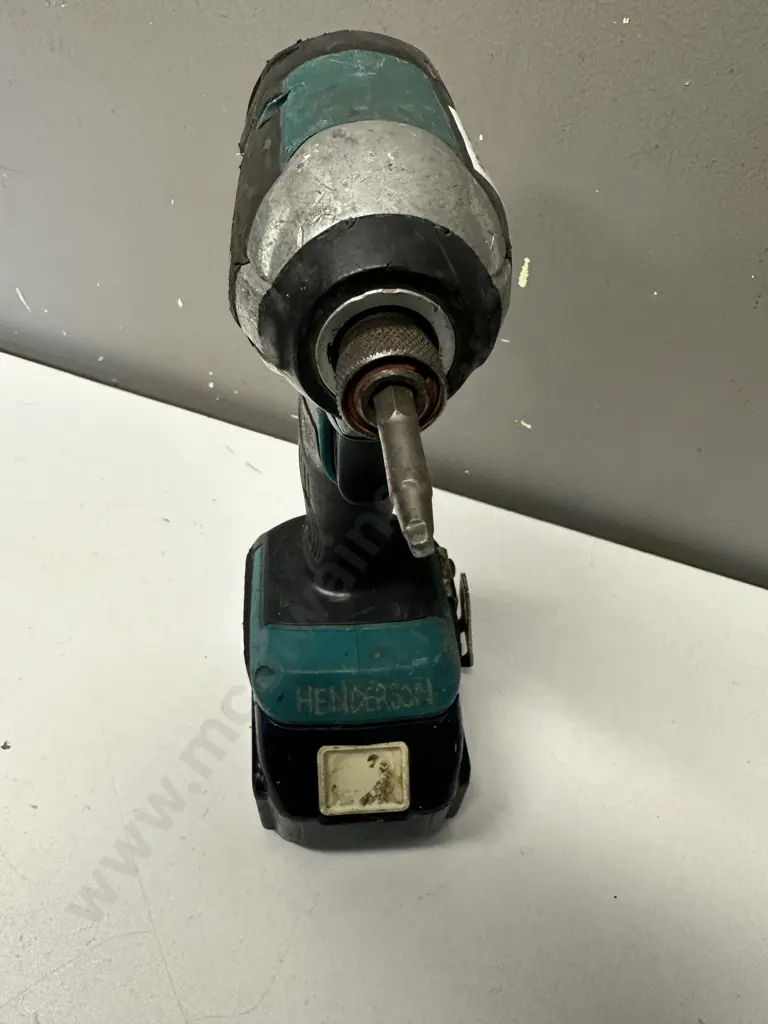 Makita DTD153 18V LXT Brushless Impact Driver Skin & 5.0Ah Battery Image 1++
