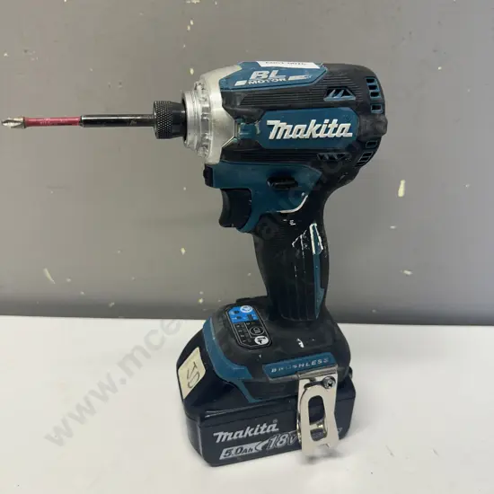 Makita DTD171 Brushless Impact Driver Skin & 5.0Ah Battery