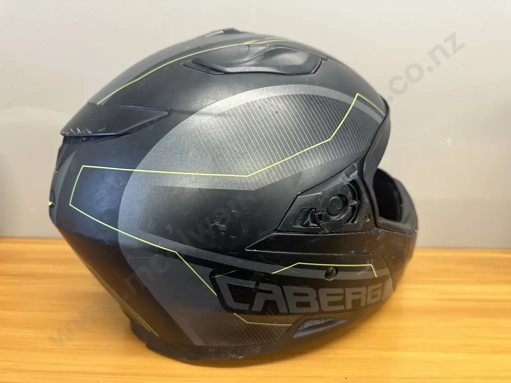 Black Caberg Motorbike Helmet - Jackal XL 61-62 Image 1++
