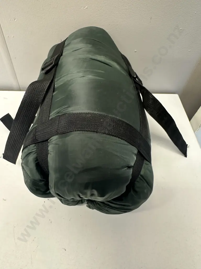 Forest Green Prima Liberty 200 Sleeping Bag - 190cm Image 1++