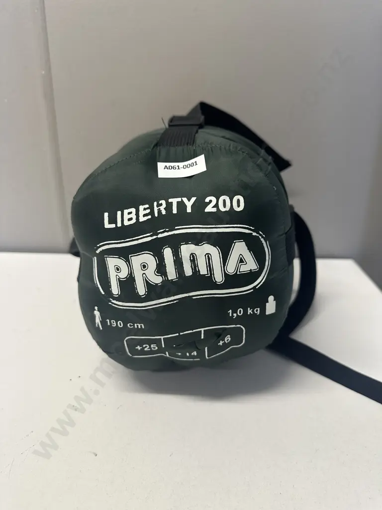 Forest Green Prima Liberty 200 Sleeping Bag - 190cm Image 1++