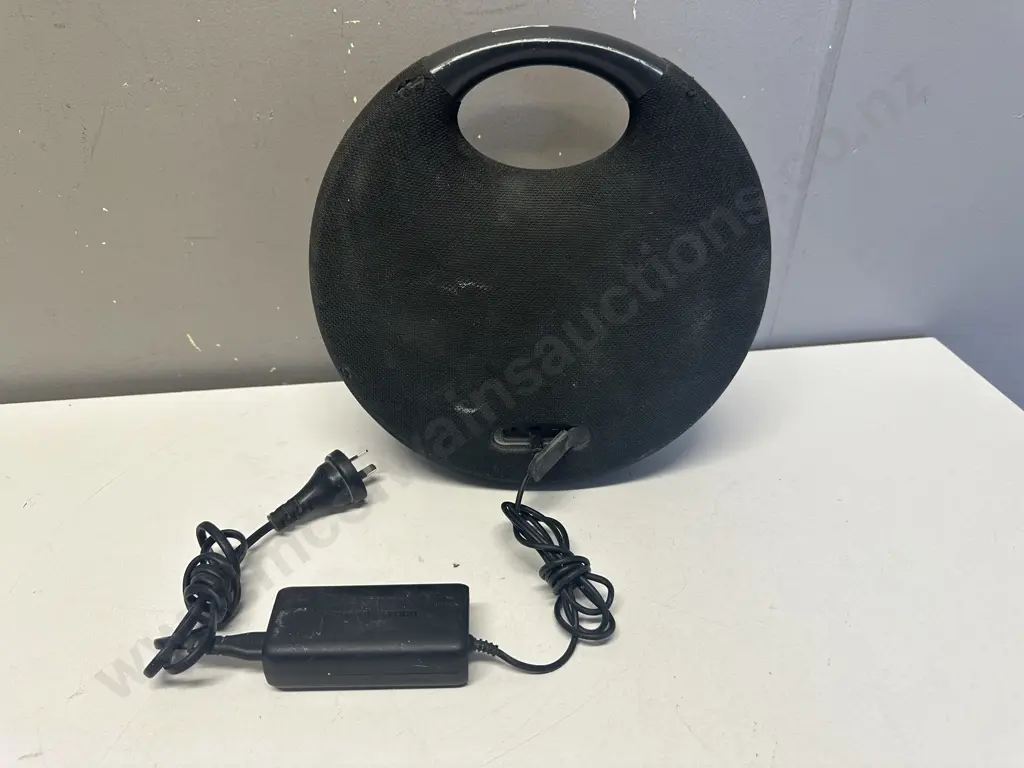 Black Harmon Kardon Speaker - Onyx Studio 6 TL0901 Image 1++