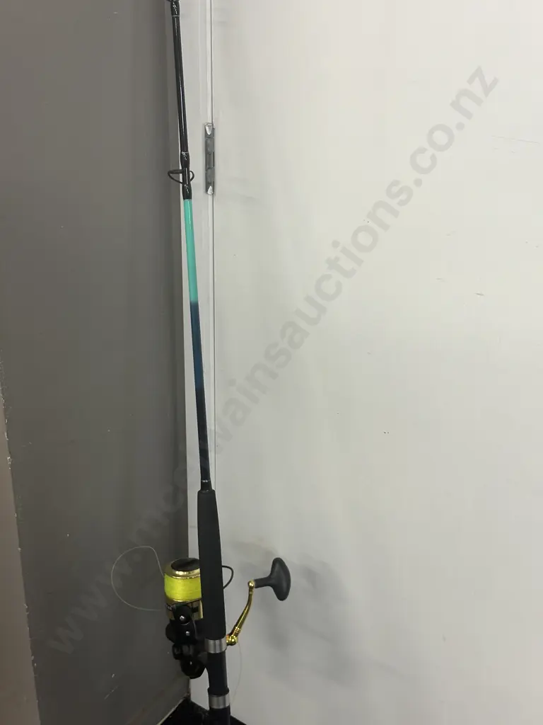 PENN Mercenary 750SW Reel (4+1 Bearing System) With MaxiStrike Boat Spin 6 Foot Rod Image 1++