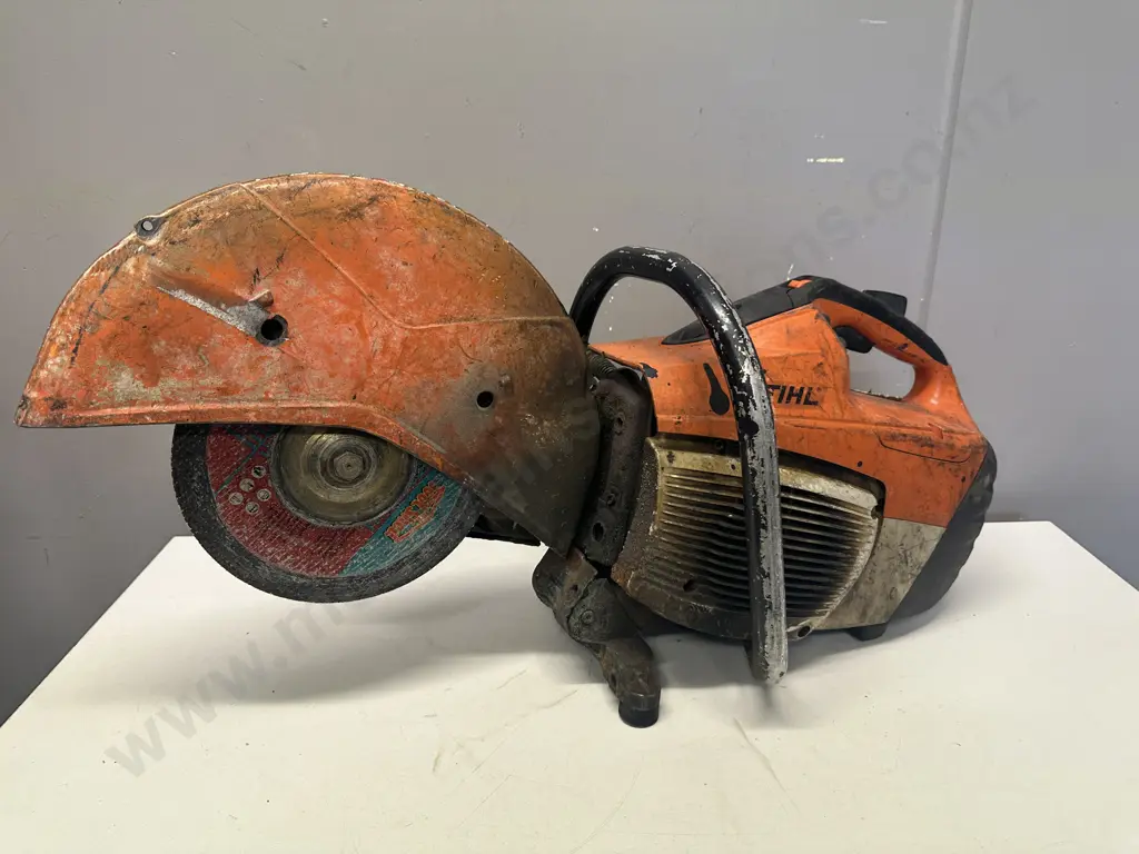Stihl Petrol Concrete Saw (Very Rough Condition) Image 1++