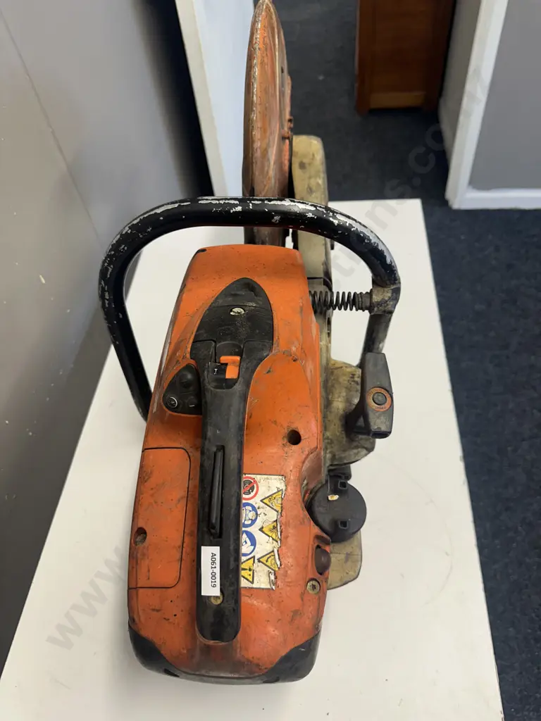 Stihl Petrol Concrete Saw (Very Rough Condition) Image 1++