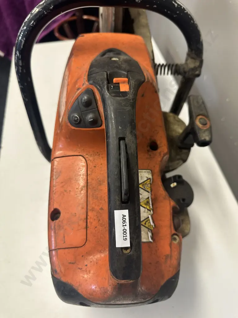 Stihl Petrol Concrete Saw (Very Rough Condition) Image 1++