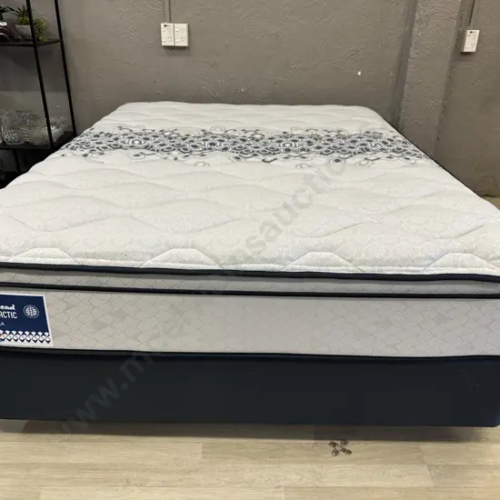 Sleepyhead Chiropractic Cardrona Queen Size Mattress & Base