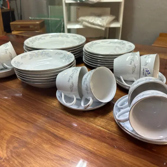 Guoguam 35 Pieces Dinnerware