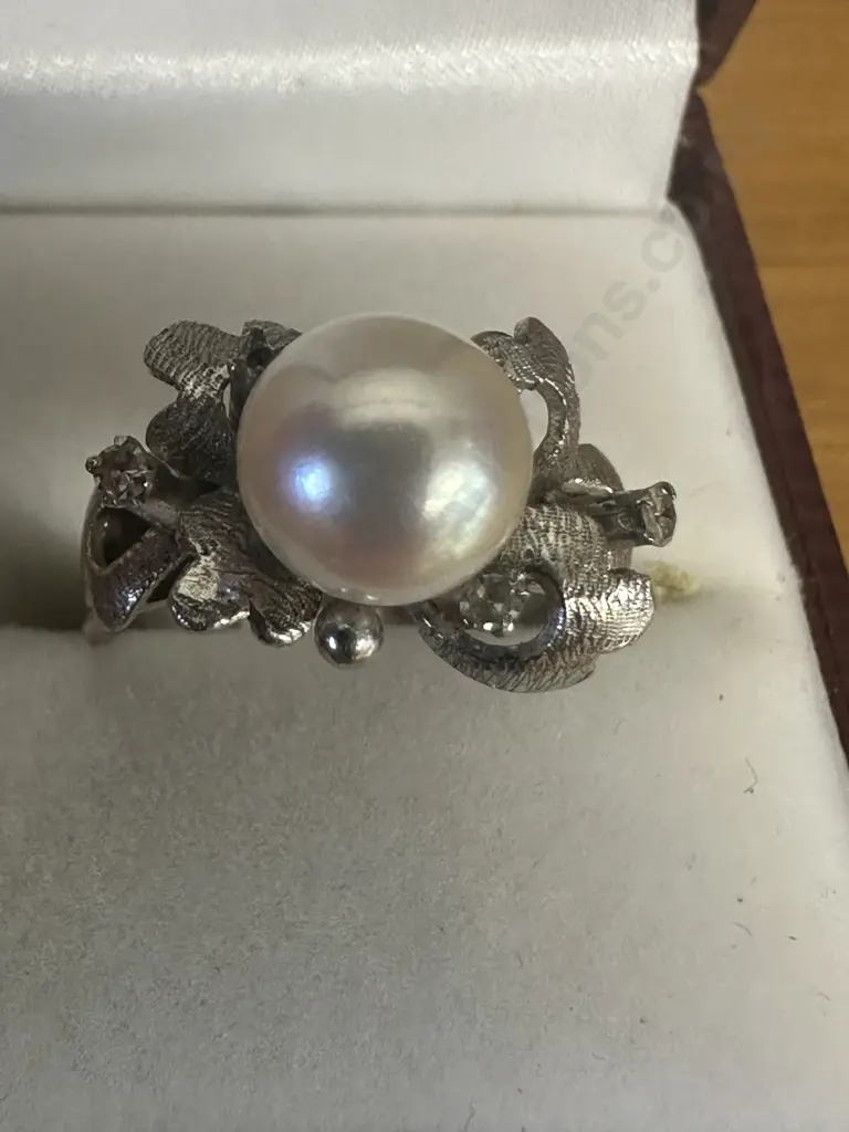 Vintage 14K White Gold & White Pearl Diamond Ring, Stamped 14K Image 1++