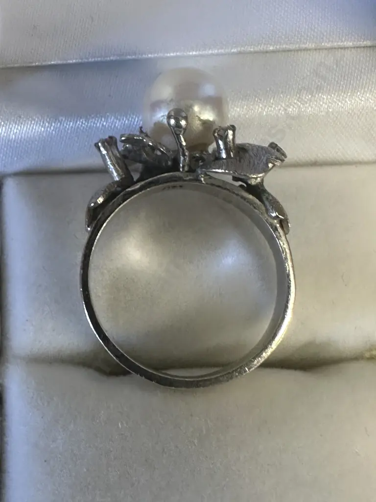 Vintage 14K White Gold & White Pearl Diamond Ring, Stamped 14K Image 1++