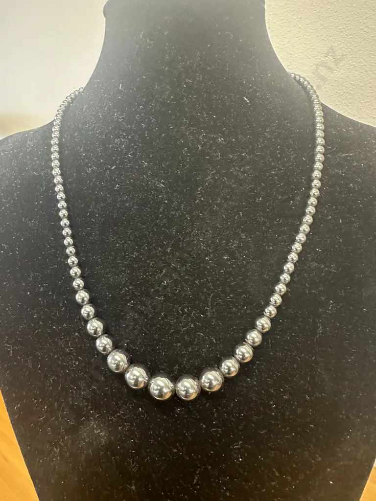 Vintage Hematite Beaded Necklace Image 1++