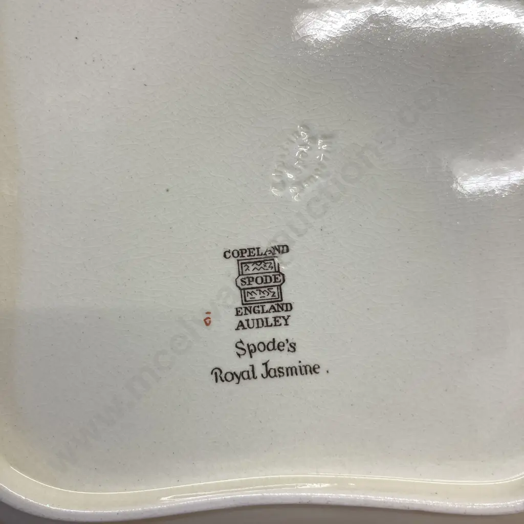 Spode Audley Green Edge Royal Jasmine Square Vegetable Tureen with Lid Image 1++