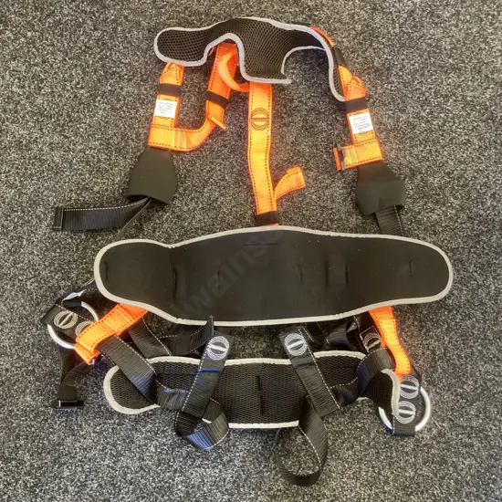 Ling Height Safety Harness (Tag LTK-1120 Exp 04-09-22)