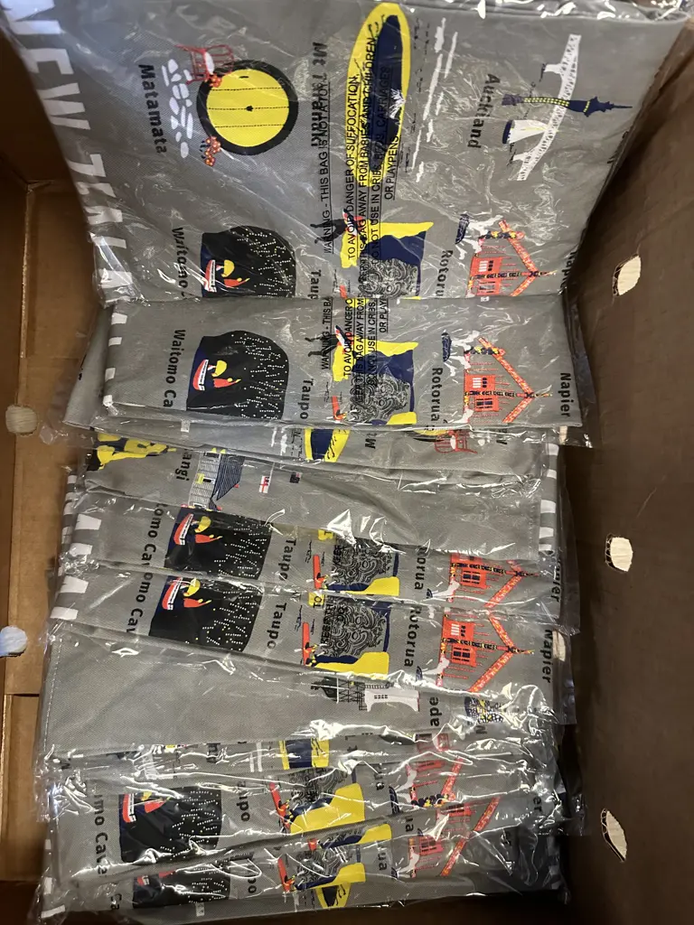 Box Of h&b design by Hansen & Berry Ltd Aprons Image 1++
