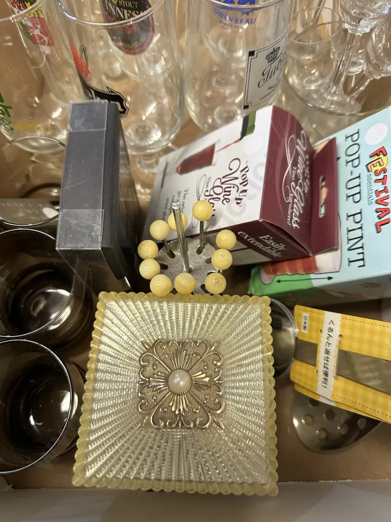Selection Of Vintage Glasses Etc Image 1++