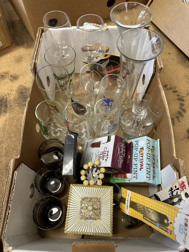 Selection Of Vintage Glasses Etc Image 1++