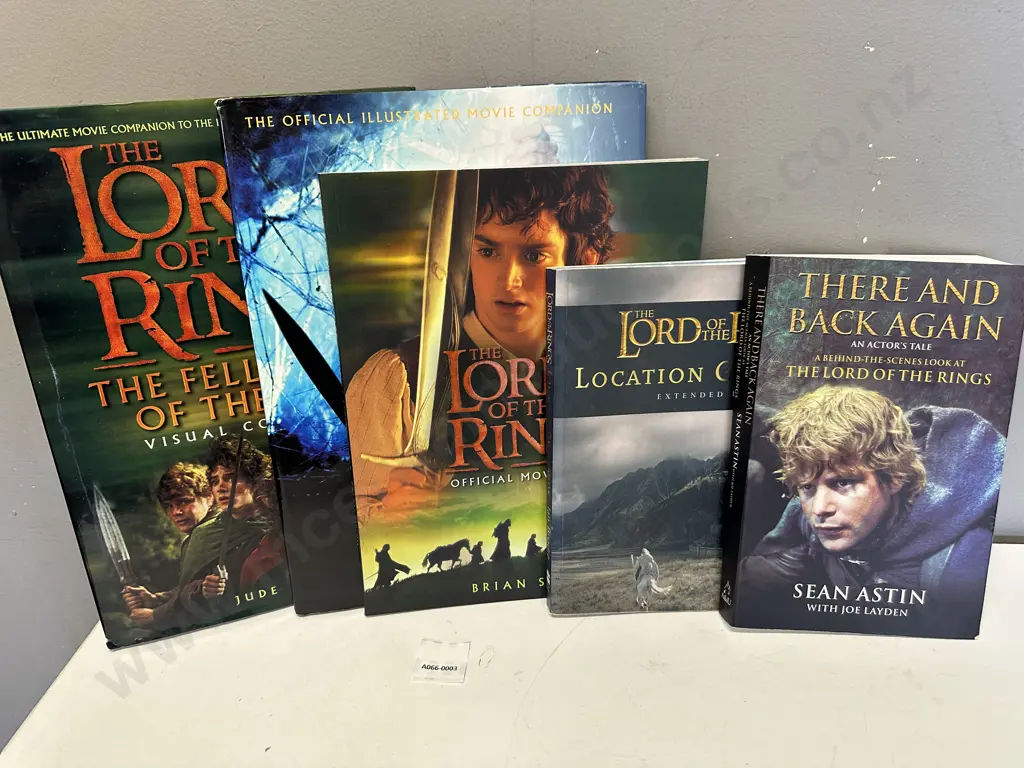 The Lord Of The Rings Books - Location Guidebook, Official Movie Guide, Visual Companions, There & Back Again. Image 1++