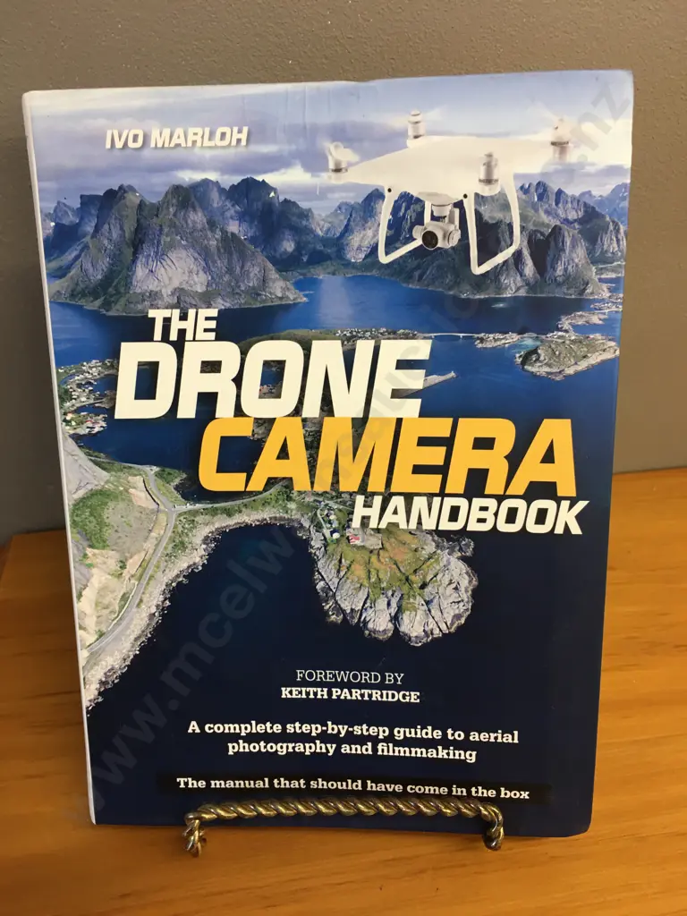The Drone Camera Handbook by Ivo Marloh, 2016 Aurum Press Image 1++