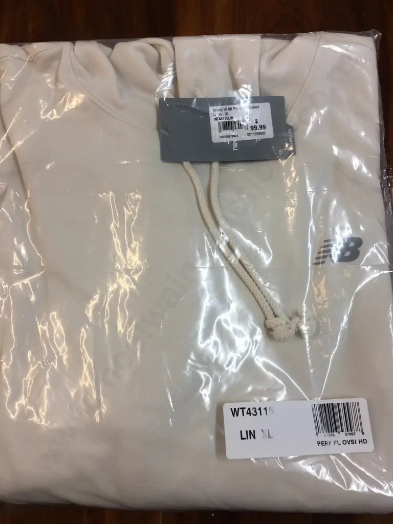 New Balance Hoodie Linen Colour Size XL Image 1++