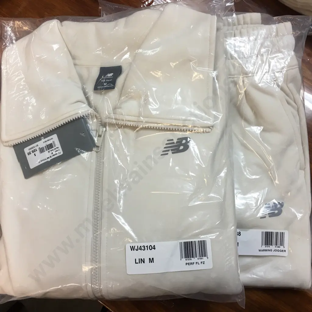 New Balance Linen Colour Warming Jogger Pants & Linen Colour Jacket, Size Med Image 1++