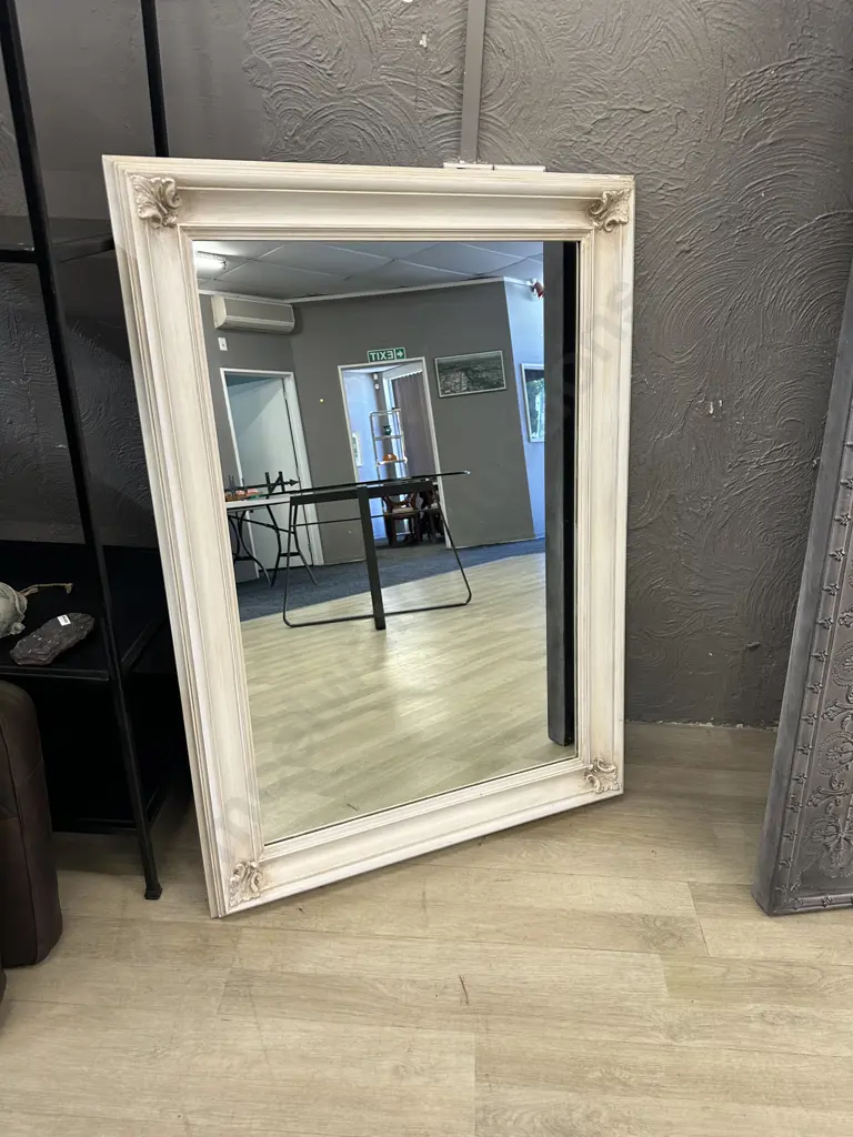 Antique Cream Framed Mirror With Ornate Leaf Detail. 107 x 76cm Image 1++
