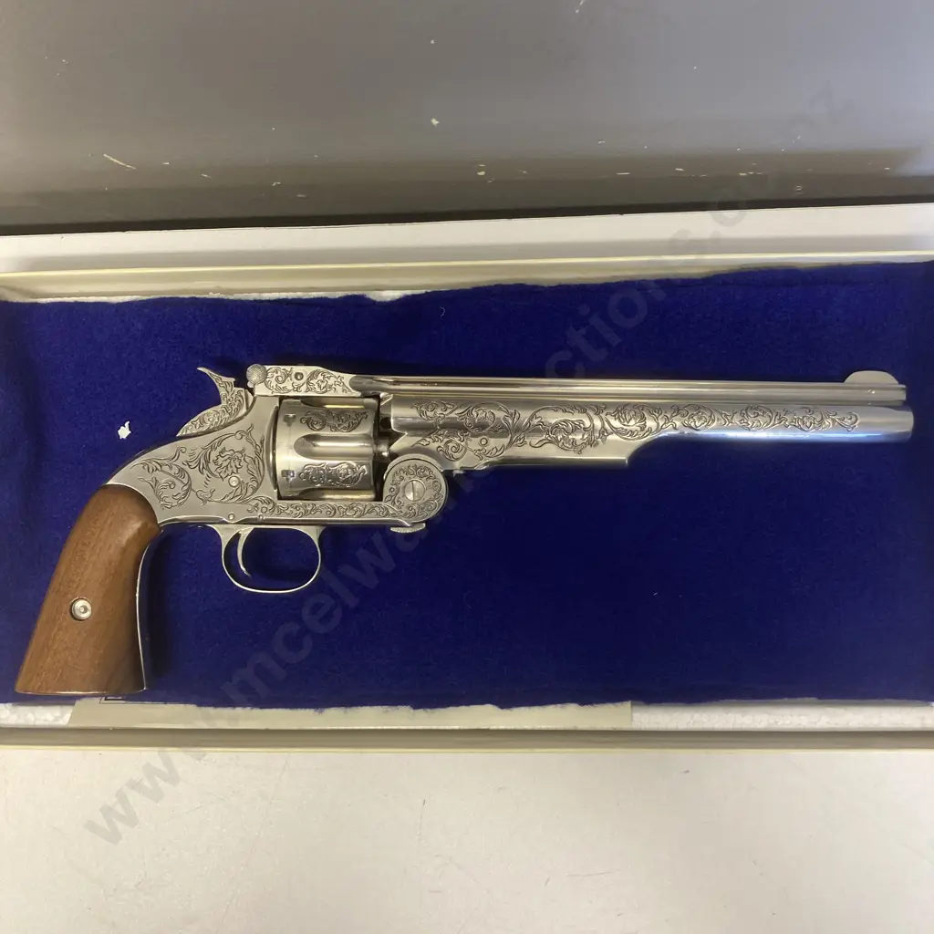 Stunning Franklin Mint "The Wyatt Earp" .44 Smith & Wesson Revolver, Non Firing Functional Replica, Boxed With COA. 1982 Image 1++
