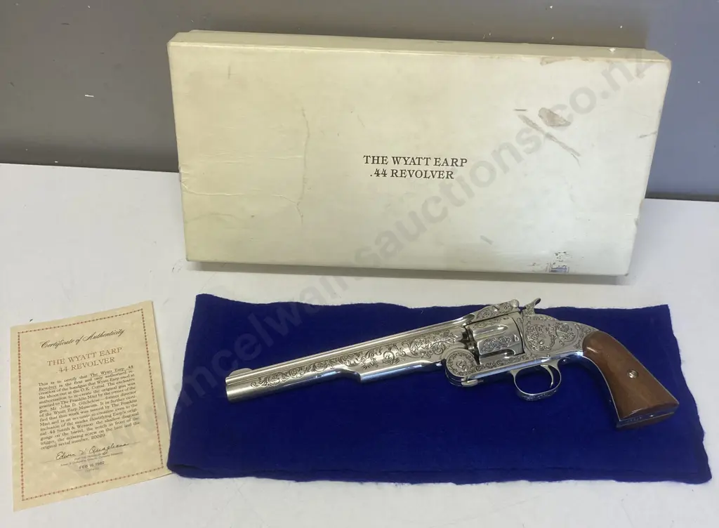 Stunning Franklin Mint "The Wyatt Earp" .44 Smith & Wesson Revolver, Non Firing Functional Replica, Boxed With COA. 1982 Image 1++