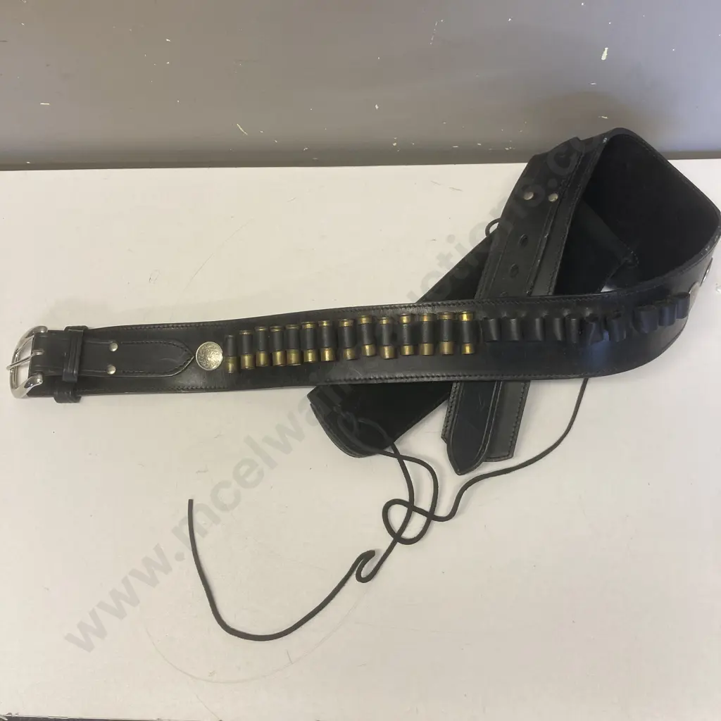 Laredoan Model 1914 Western Rig - Black, 36" Waist, Suede Leather Lined, RH, Silver Plated Conchos & Letter G On Holster Image 1++