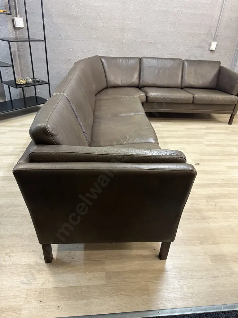 Mid Century Dark Green Leather Corner Sofa - 3 Piece. H80 L280 & 220cm From Corner Image 1++